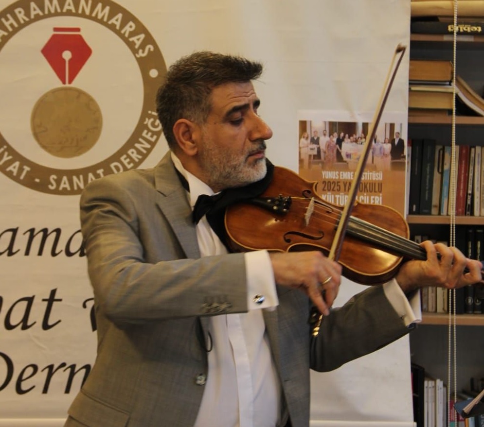 Soner Okan’dan Edebiyatçılarla Keman Dinletisi