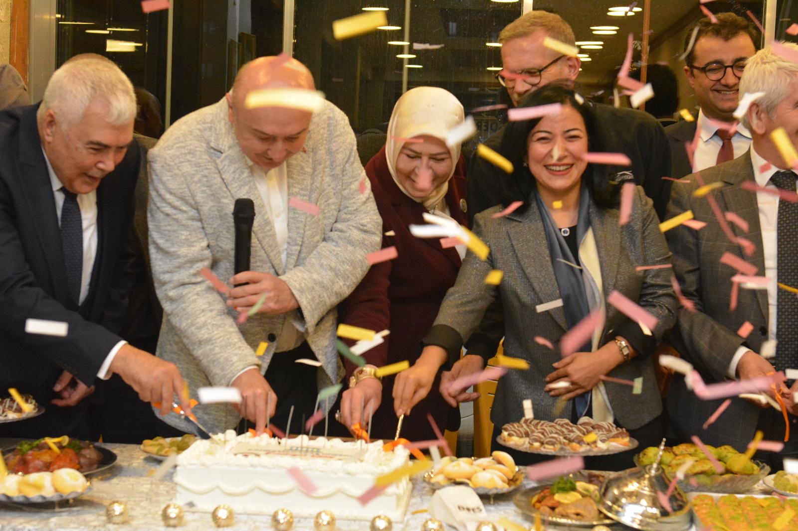 Kahramanmaraş’ta UNESCO coşkusu: Türkiye’nin İlk Edebiyat Şehri unvanı MESDER’de kutlandı