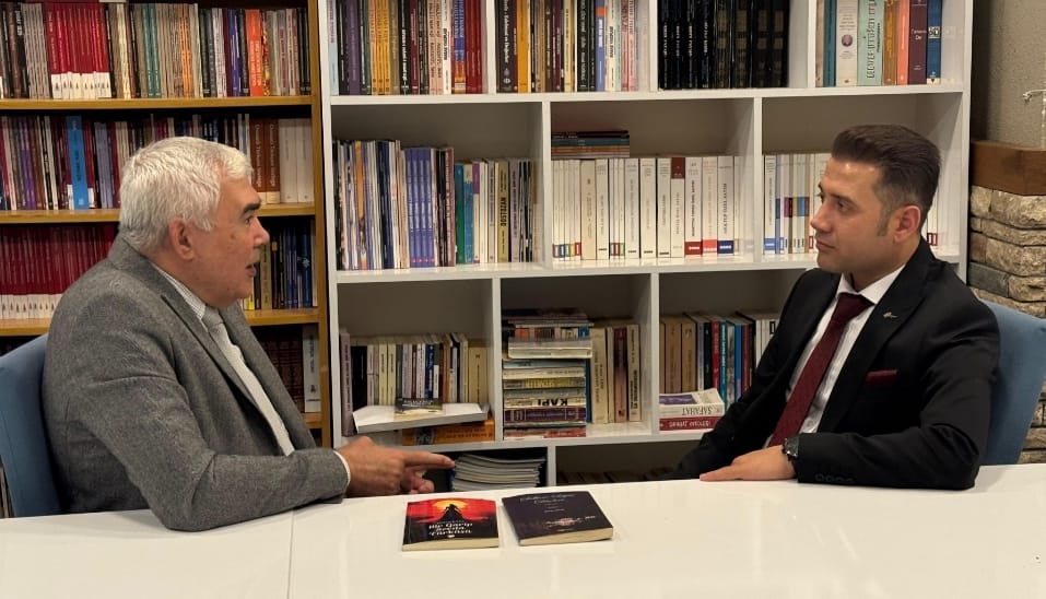 ŞAİR – YAZAR ÖMER KAYA İLE SÖYLEŞİ: YEREL OLMAYAN EVRENSELE ULAŞAMAZ