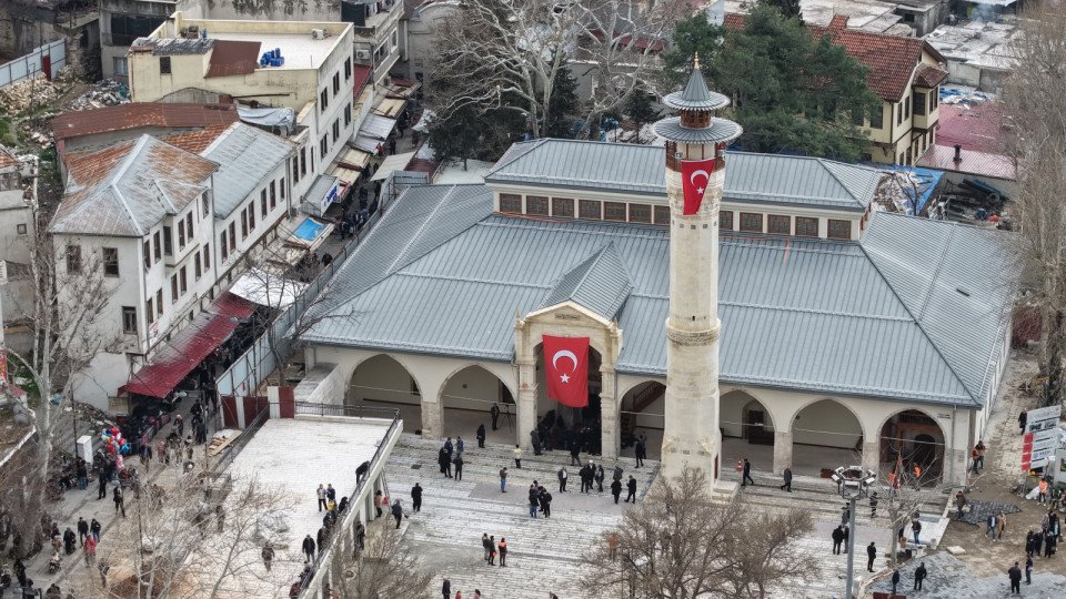 MARAŞ ULU CAMİİ : YENİDEN DİRİLİŞİN SEMBOLÜ