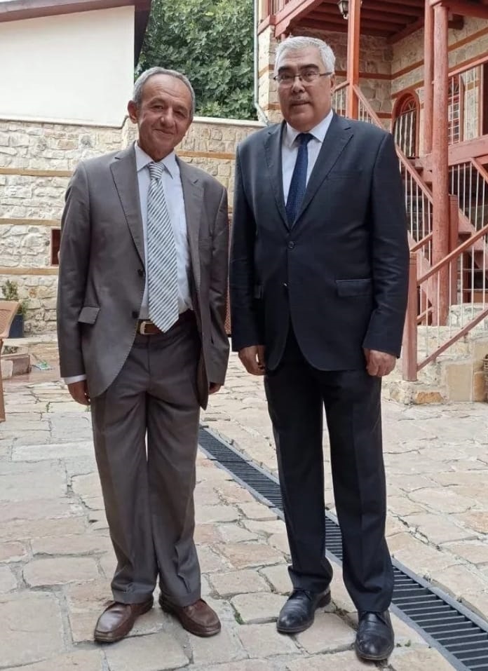 Salkım Söğüt Söyleşileri: Sadık YALSIZUÇANLAR ile Edebiyatımızda Taşra Estetiği Üzerine