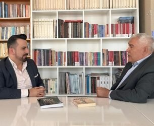 SALKIM SÖĞÜT EDEBİYAT SOHBETLERİ – 17 – EDEBİYAT ARAŞTIRMACISI YAZAR METİN ACIPAYAM İLE SÖYLEŞİ