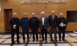 MESDER YÖNETİMİ BÜYÜKŞEHİR BELEDİYESİ BAŞDANIŞMANI BURHAN SAKALLI’YI MAKAMINDA ZİYARET ETTİ