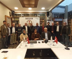 MESDER’de Şiir ve Fotoğrafın Kesişiminde Unutulmaz Bir Program: “HAYATIN KADRAJINDA ŞİİR VE FOTOĞRAF”