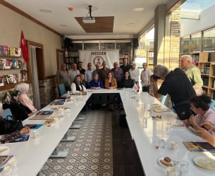 Kahramanmaraş’ta Şiir Rüzgarı: MESDER 6. Geleneksel Şiir Dinletisi Düzenlendi