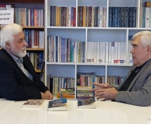 ŞAİR YAZAR HANİFİ YILMAZ İLE SÖYLEŞİ:  ŞAİR HER ZAMAN VE ZEMİNDE KENDİNİ YENİLEME MECBURİYETİNDE