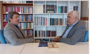 YAZAR HASAN KEKLİKCİ İLE SÖYLEŞİ: “DAĞARCIĞI DOLU OLMAKTAN ZİYADE TAŞIYOR OLMASI GEREKİR BİR YAZARIN”