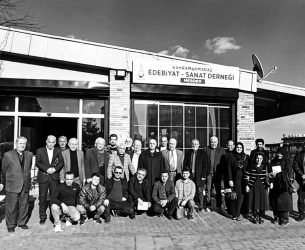 DÜŞEYAZ DERGİSİNİN “ŞİİRİ ANLAMAK VE ANLAMLANDIRMAK”KONULU SOHBETİ MESDER’DE YAPILDI