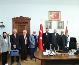 MESDER Yönetimi, Onikişubat Belediye Başkanı Hanifi Toptaş’ı Makamında Ziyaret Etti