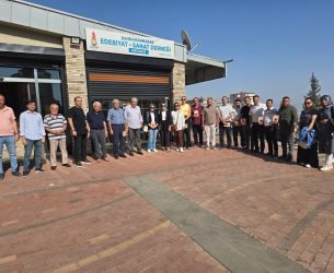 NECİP FAZIL KOLEJİ’NDEN MESDER’E ZİYARET: EDEBİYATIN GENÇLERE KATKISI KONUŞULDU