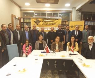 Biyografi Akademisi’nde Erdem Bayazıt Mesder’de Anıldı