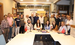 EDEBİYAT AKADEMİLERİ’NDE MUHTEŞEM SEZON FİNALİ:  ALİ AVGIN’DAN “HAN DUVARLARINDAN GERMANİCİA’YA ROMANLAŞAN ŞEHİR” SEMİNERİ