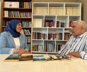 SALKIM SÖĞÜT EDEBİYAT SOHBETLERİ – 13 – ŞAİR-YAZAR KADRİYE KIRDÖK İLE SÖYLEŞİ – “OKUMADIĞINIZ ZAMAN NEFESSİZ KALACAĞINIZI HİSSETMİYORSANIZ LÜTFEN YAZMAYA KALKIŞMAYIN”
