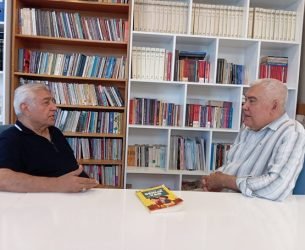 SALKIM SÖĞÜT EDEBİYAT SOHBETLERİ-12- TİYATRO YAZARI SALMAN KAPANOĞLU İLE SÖYLEŞİ